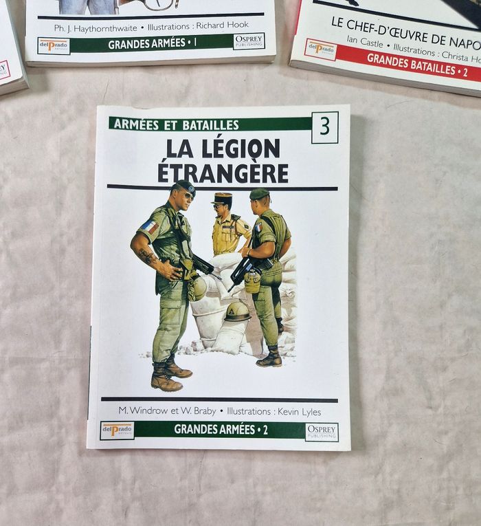 Lot de 4 livres  , sur la guerre  ,  Del prado  , armées et bataille  , tome 0 , 1 , 2 , 3 - photo numéro 5