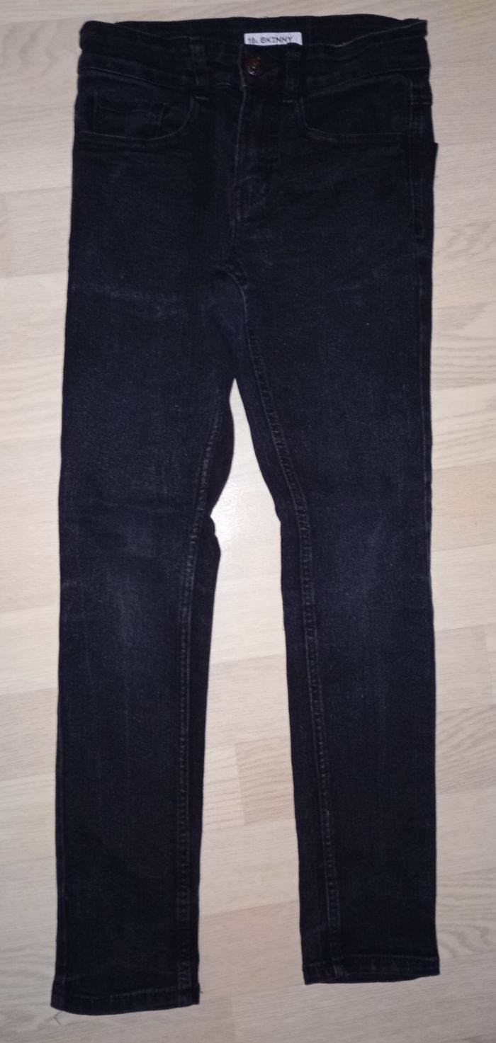 Jeans noir skinny Kiabi
T. 10 ans
