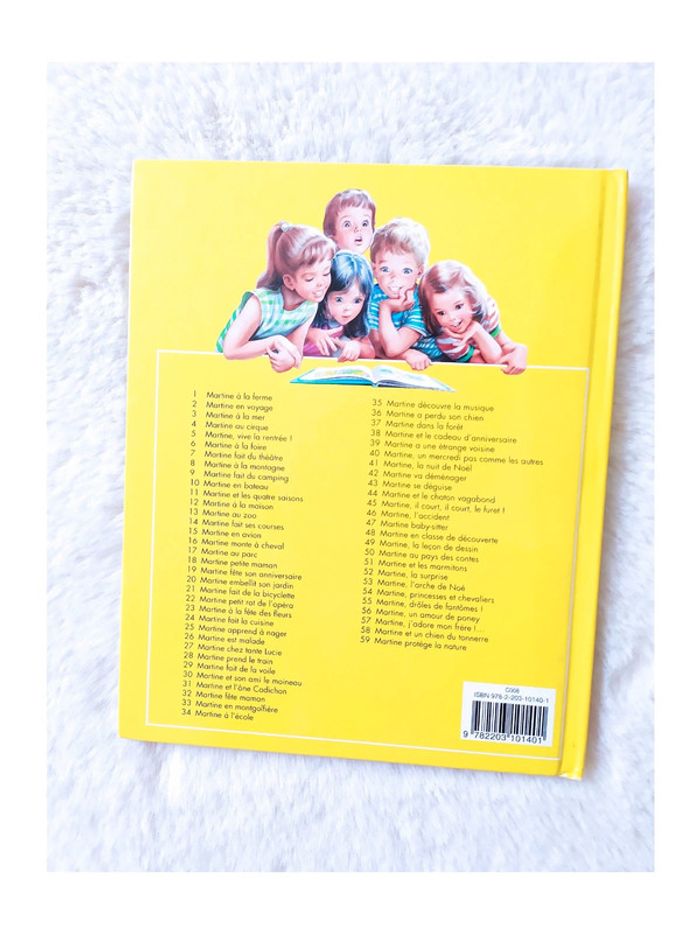 Livre Martine un mercredi pas comme les autres - photo numéro 2