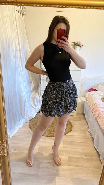 Jupe Sandro motifs fleuries foncé