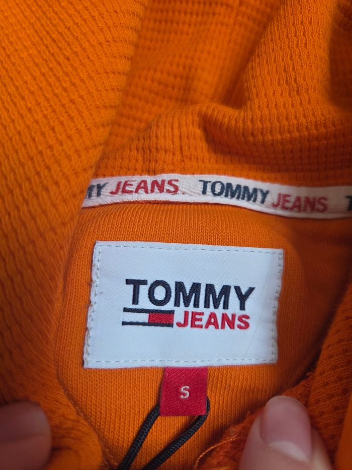 Hoodie Tommy Hilfiger Oversize Orange – Taille S (peut convenir M/L) - photo numéro 3