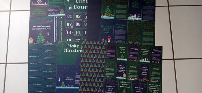 Lot de 8 feuilles scrapbooking Noël verte et bleue