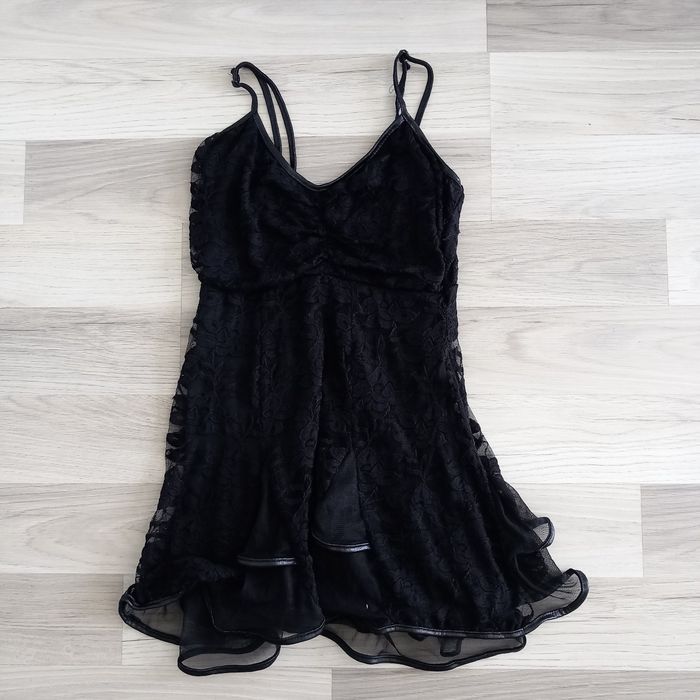 Robe de soirée noire à bretelles taille 38