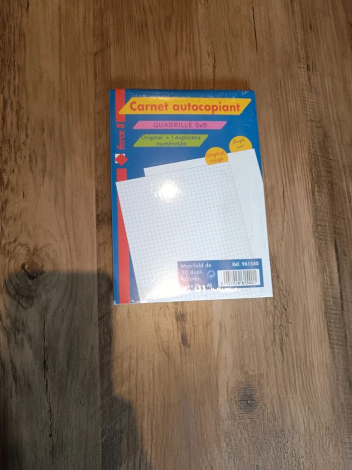 Carnet autocopiant quadrillé 5x5 Force8 neuf - photo numéro 2