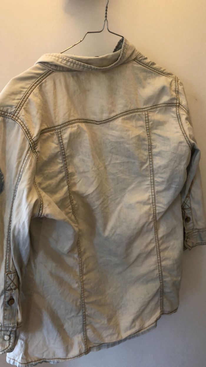 Chemise jeans Zara taille M effet usé - photo numéro 4