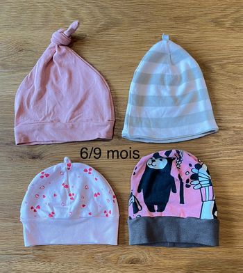 Lot de 4 bonnets nourrisson 6/9 mois