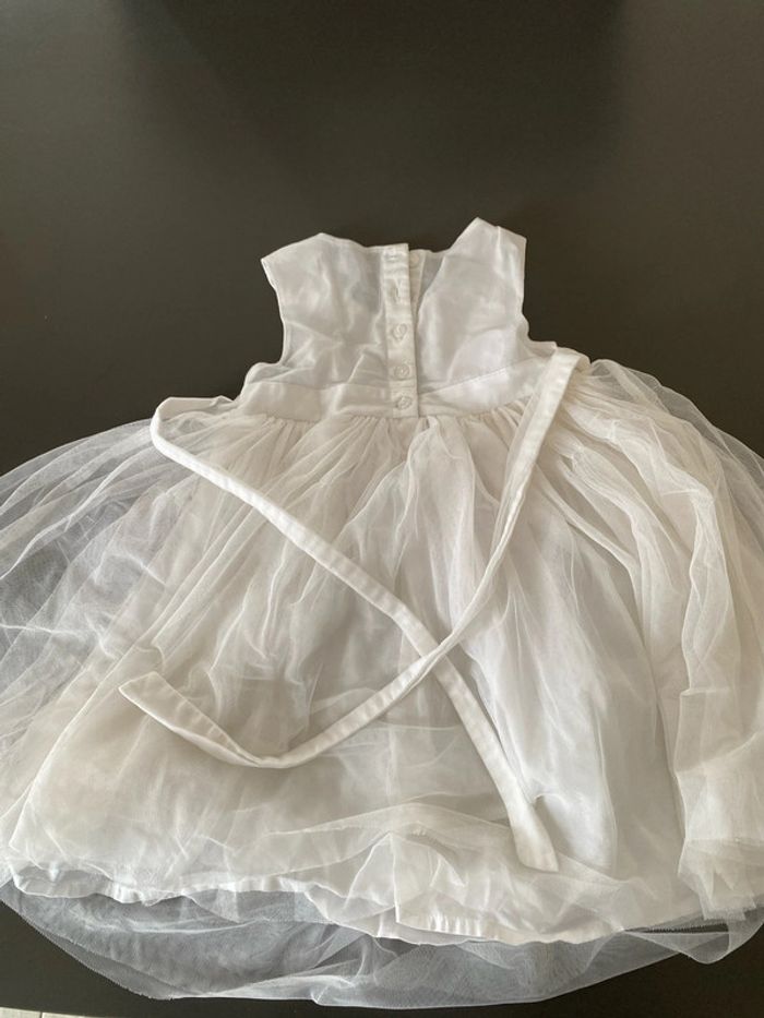 Robe blanche 3 ans - photo numéro 2