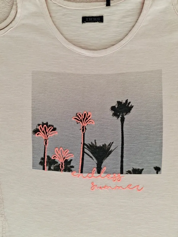 T-shirt IKKS 8 ans rose clair épaules dénudées motifs palmiers noir et rose fluo - photo numéro 3