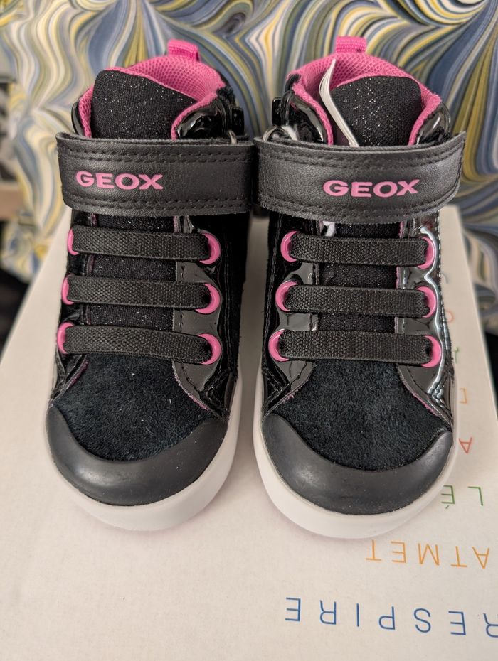 Chaussures montantes fille. Taille 21. Neuf. Geox - photo numéro 5