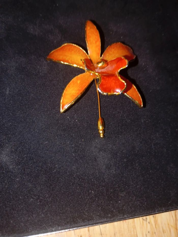 Superbe broche made in tailande - photo numéro 3