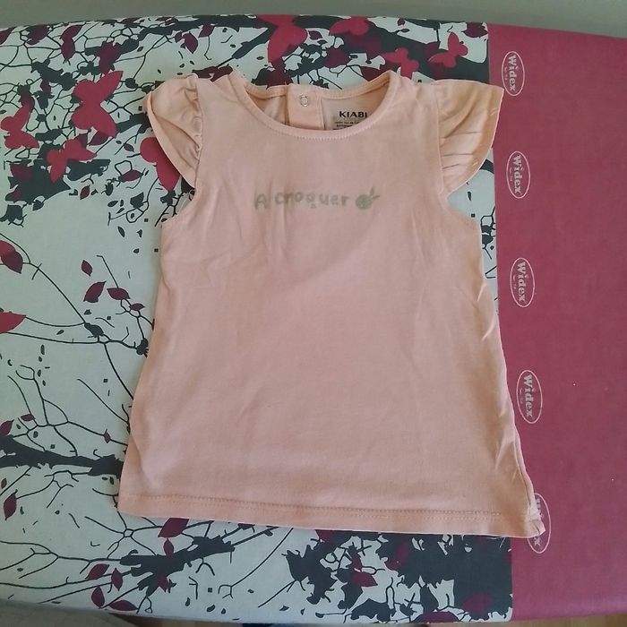 Lot t-shirts,shorts, ect... fille été 24 mois - photo numéro 6