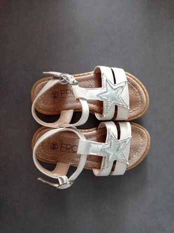 Sandales blanches Étoile argentée FPC 24