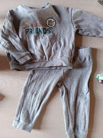 Ensemble gris 