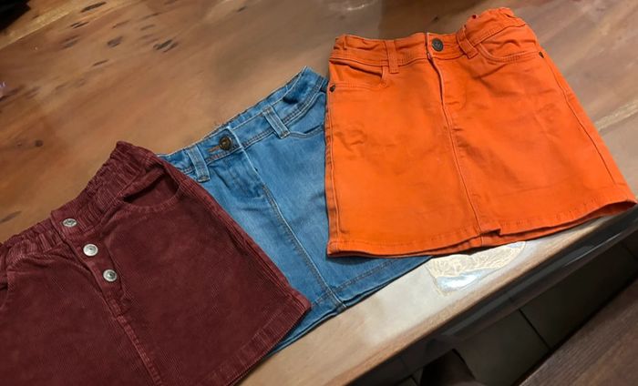 Lot de 3 jupes 4 ans