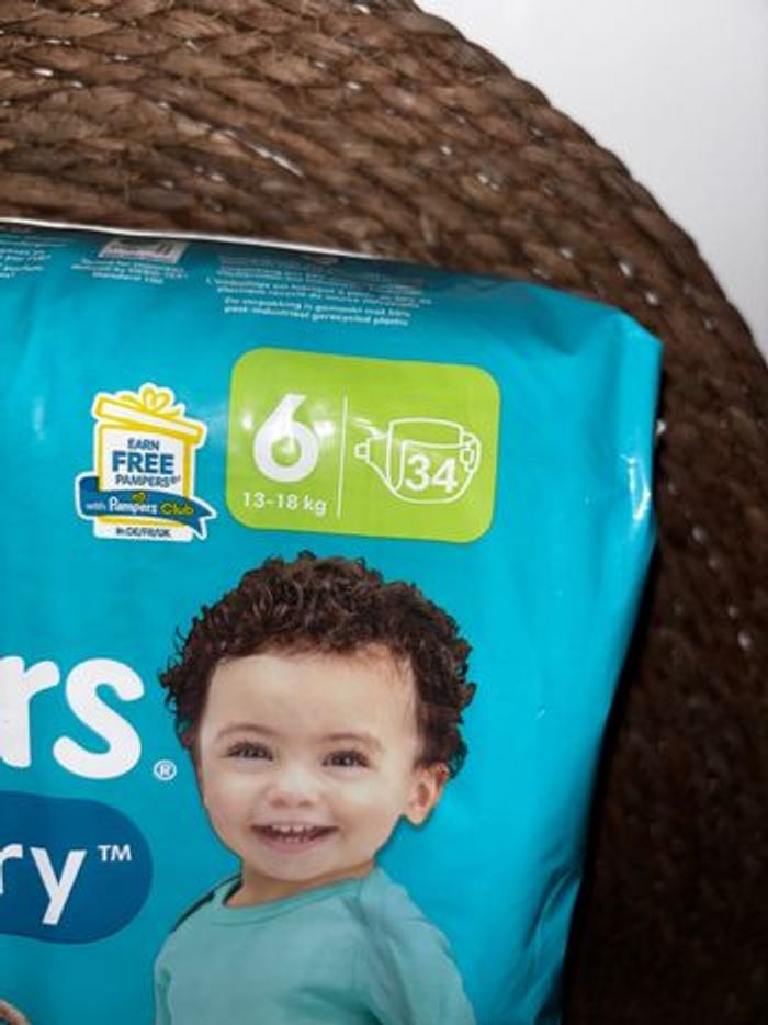 Maxi-Pack De 68 Couches Pampers Baby-Dry Neuf Dans L’emballage Taille: 6 - photo numéro 2