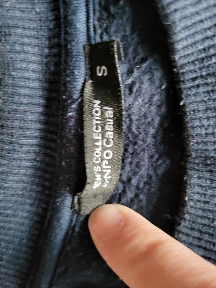 Pull taille S - photo numéro 2