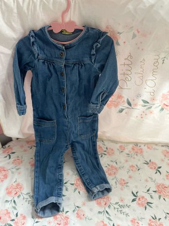 Combinaison tape à l’œil 18 mois tbe