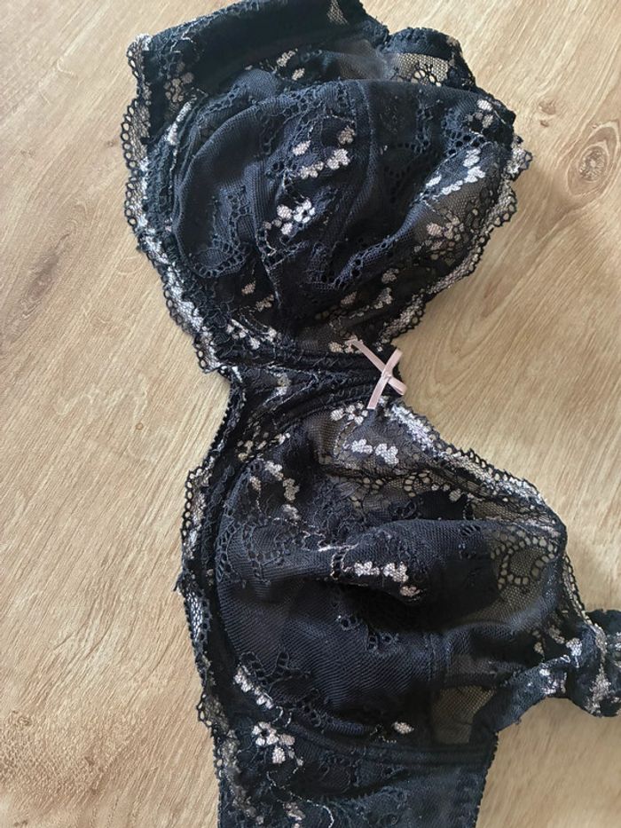 Soutien gorge - photo numéro 2