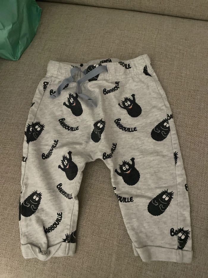 Lot Pantalon jogging barbapapa 9 mois - photo numéro 3