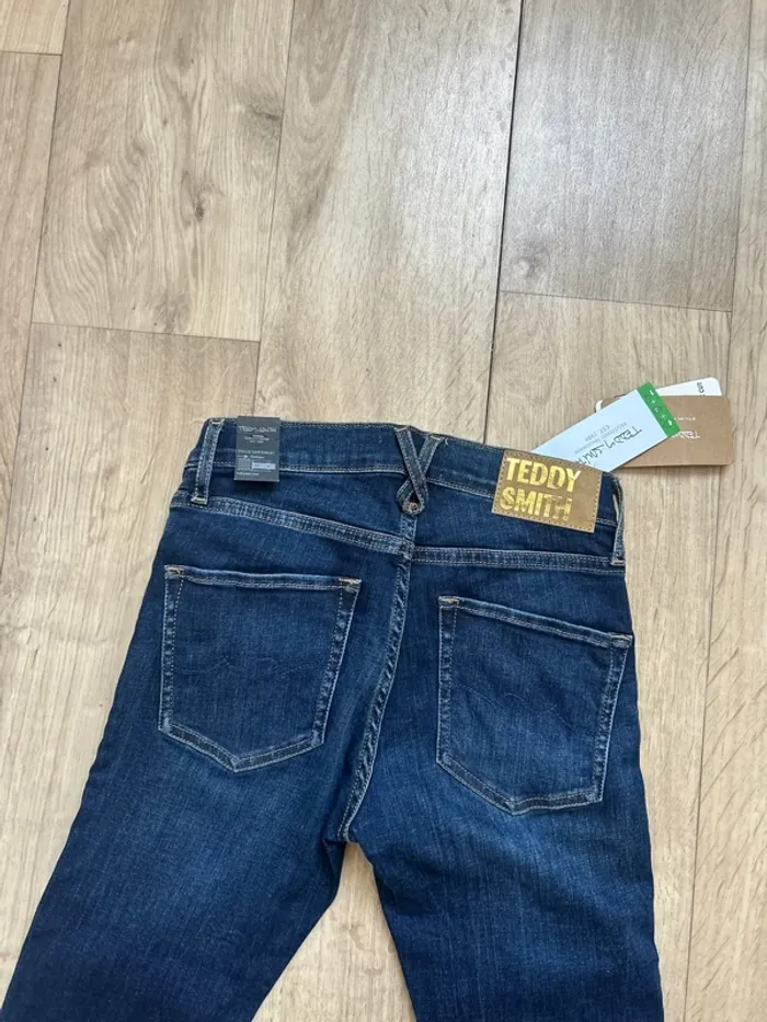 Jeans brut Teddy Smith coupe évasée 10ans - photo numéro 3
