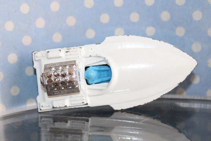 Matchbox canot à moteur miniature - photo numéro 9