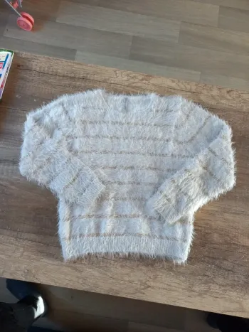 Pull fille 8 ans