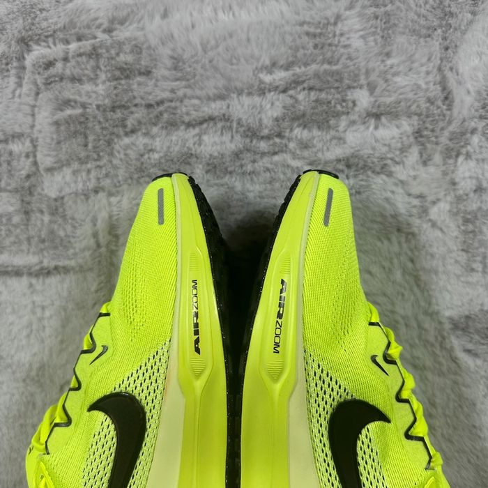 Nike Air Zoom Pegasus 41 « Volt Black-Barely » pointure 38.5 - photo numéro 10