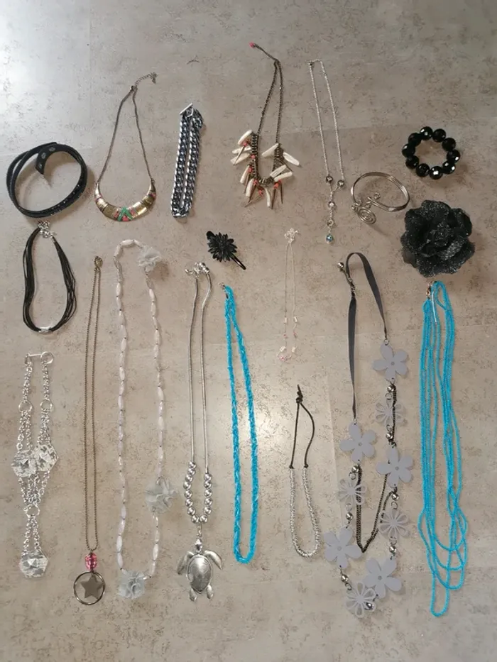 Gros lot bijoux fantaisie femme - photo numéro 2