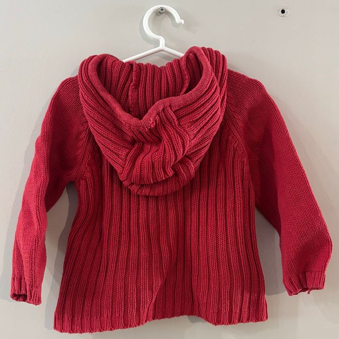 Gilet à capuche rouge - photo numéro 2