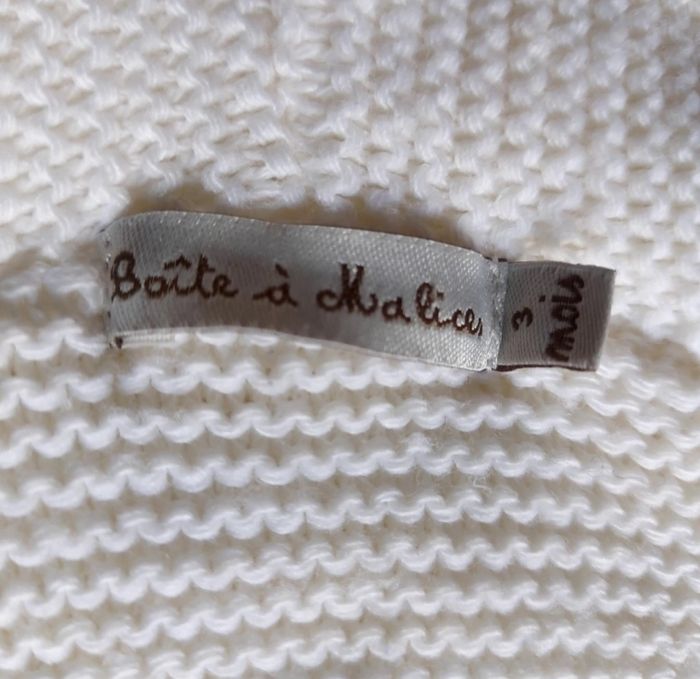 Gilet blanc à capuche 3 mous "Boîte à Malice" - photo numéro 4