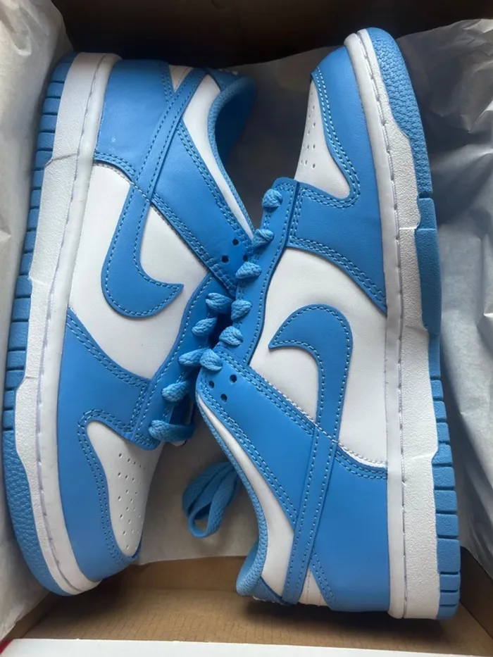 Nike Dunk Low GS White/University Blue – Pointure 38 – Neuf