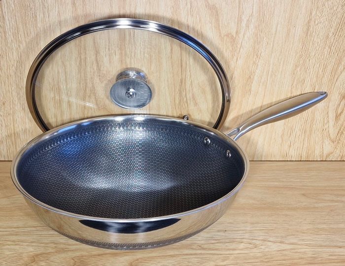 Wok inox 30 cm avec couvercle – Tous feux – Qualité pro - photo numéro 5
