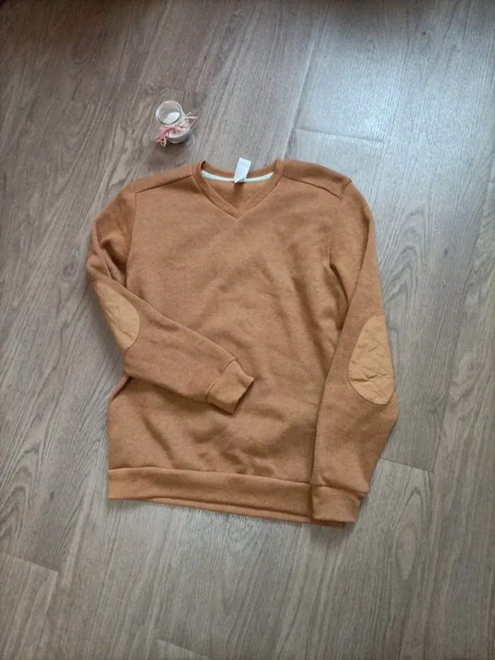 Joli pull col V Decathlon L - photo numéro 2