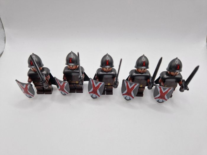 Figurines type lego 5 guerriers de la maison Bolton game of thrones - photo numéro 6