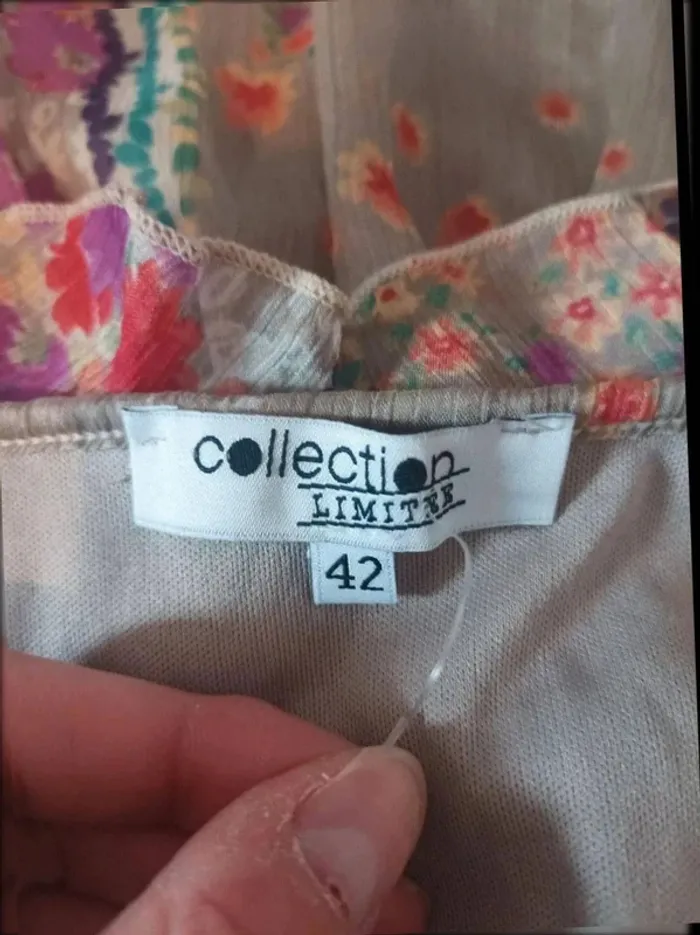 Jolie blouse sans manche neuve Collection Limitée femme taille 42 - photo numéro 5