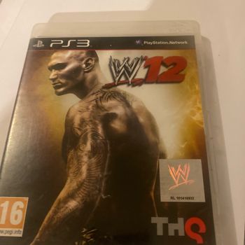 W12