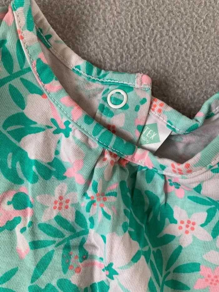 Tenue d'été 12 mois - photo numéro 3
