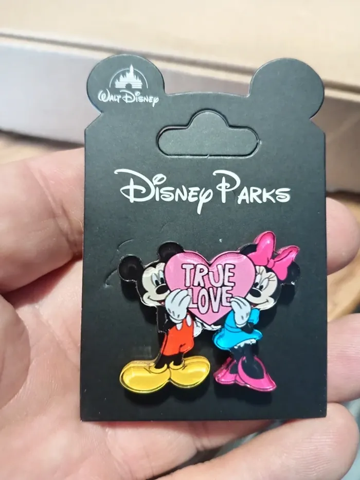 Pin's pvc Mickey et Minnie Walt Disney