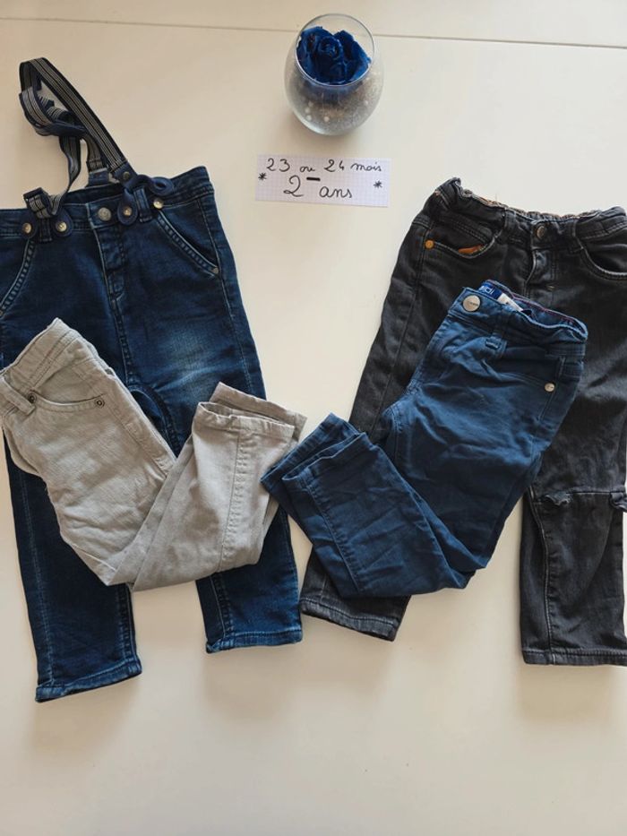 4 jeans 23/24 mois 2 ans
