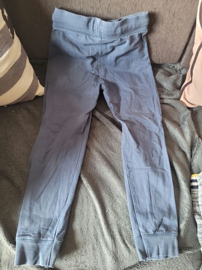 Lot 2 pantalons 6 ans - photo numéro 8