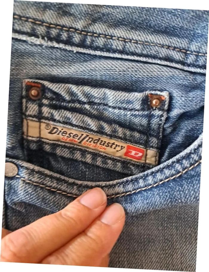 Jean Diesel W28 L32 Wiker regular straight - photo numéro 2