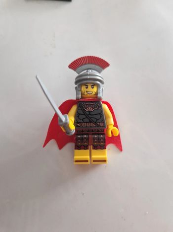 Figurine lego série 10 le commandant romain