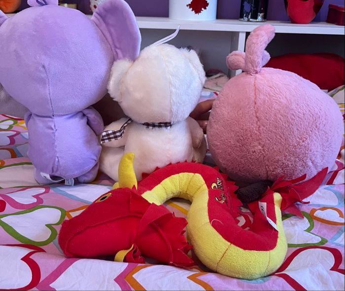 Lot de 4 petites peluches quasi neuves - photo numéro 2