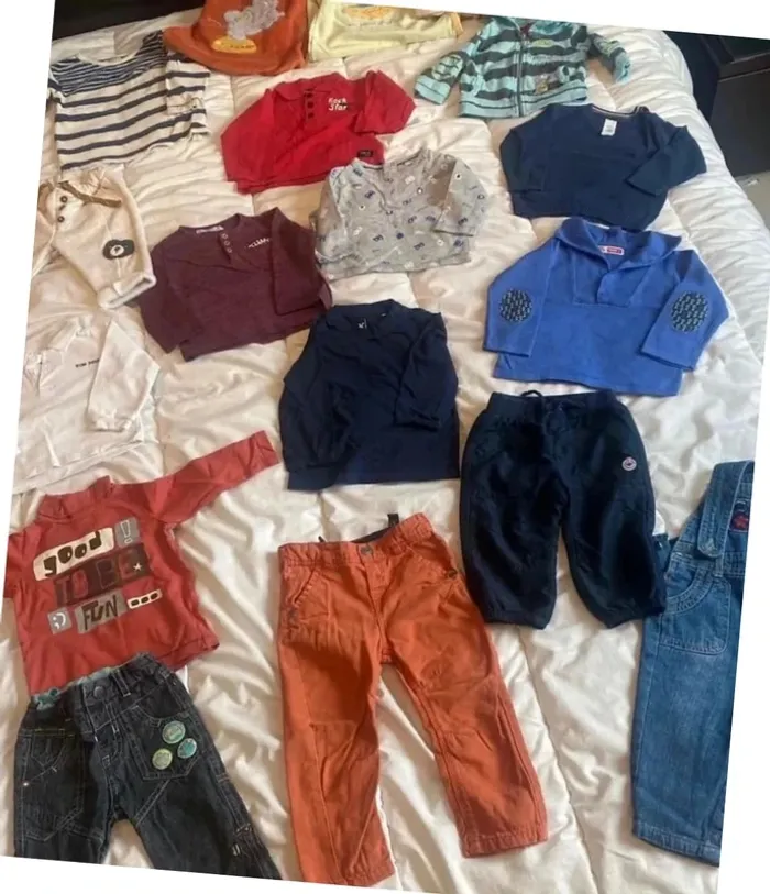 Lot vêtements bébé garçon 9 mois