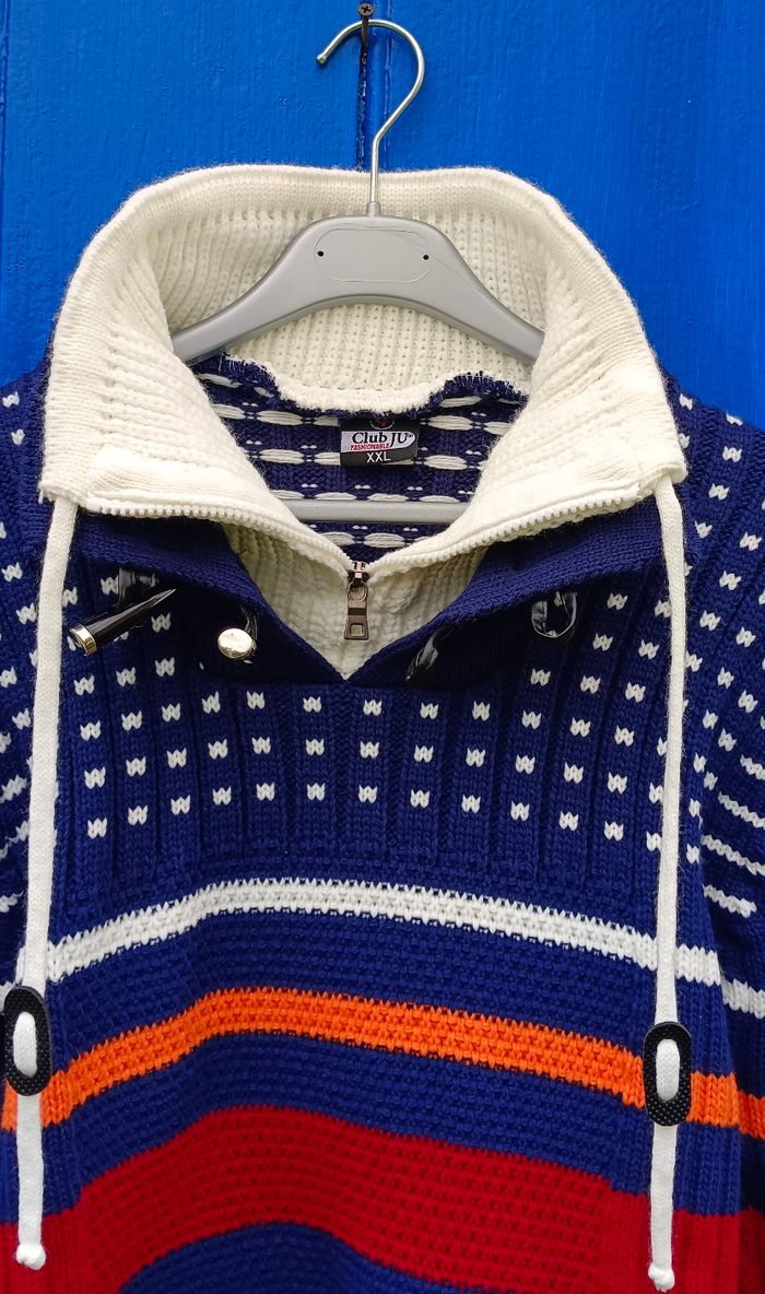 Gros pull Club ju Taille L - photo numéro 4