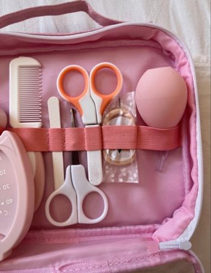Trousse de soin pour bébé - photo numéro 2
