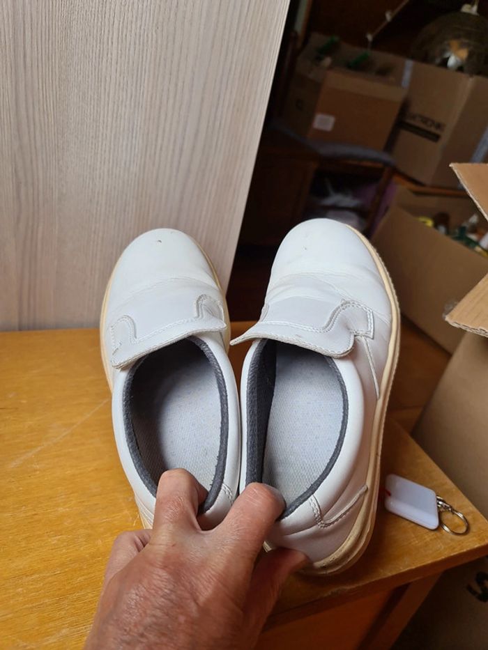 Chaussures de sécurité pointure 39 - photo numéro 3