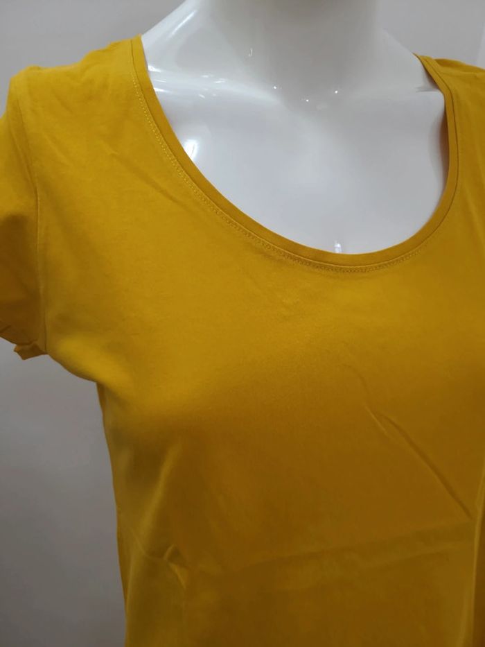 T shirt moutarde kiabi taille L - photo numéro 3