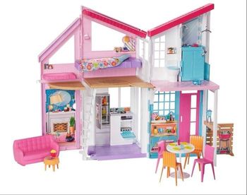 Maison de poupée