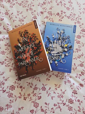 Lot de 2 livres Morgane Moncomble brochés